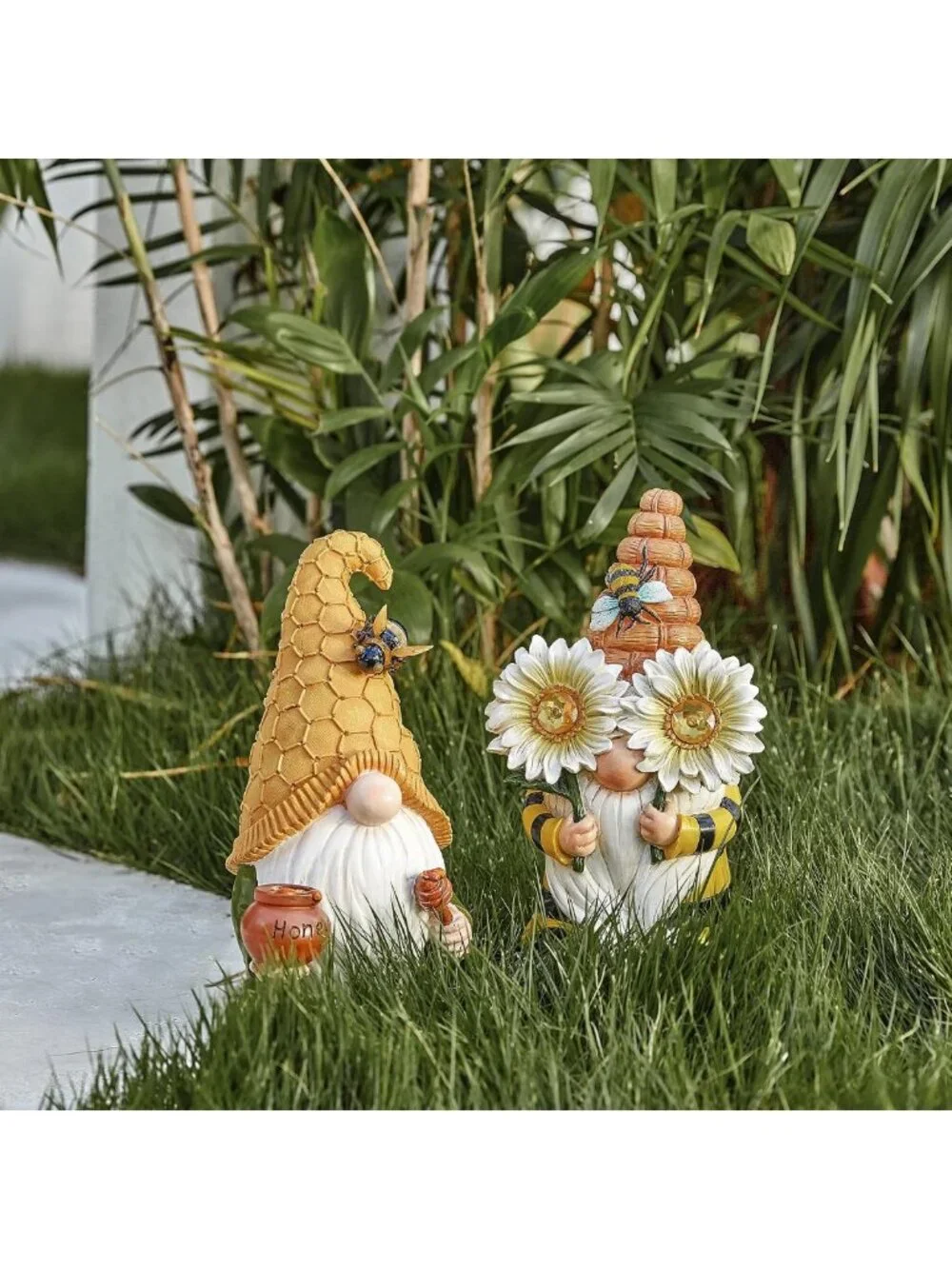 Solar Garden Gnomes Statues - Resin Bee Figurine with Honey Jar & Solar Lights